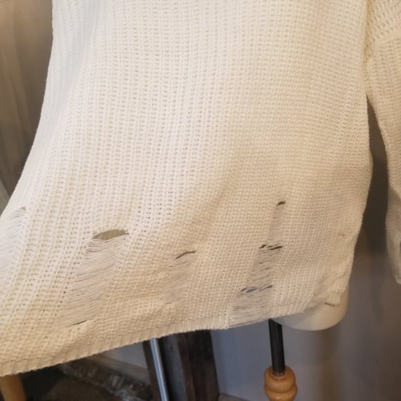 White Distressed Grunge Style Women's Sweater ~New Without Tags~ - Picture 3 of 5